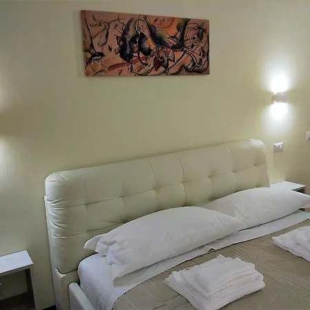 Dolce Domus Brancaccio Apartment *