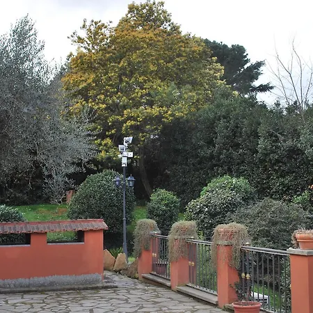 Casale Mostacciano Aparthotel 3*