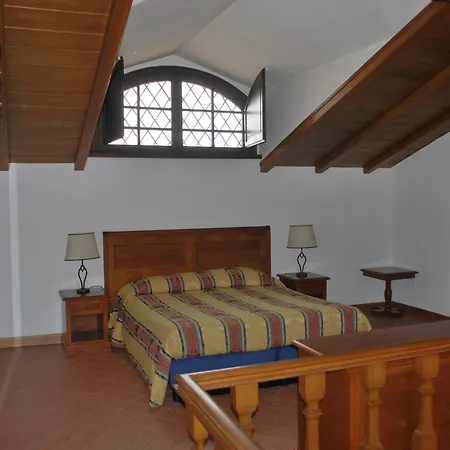 Casale Mostacciano Aparthotel