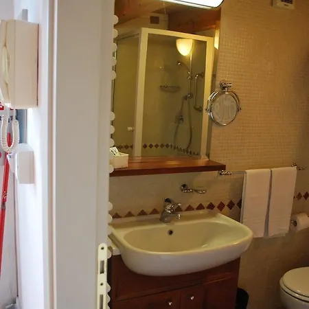 Aparthotel Casale Mostacciano 3*