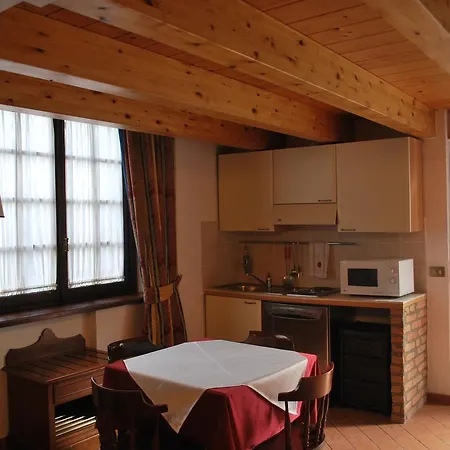 Aparthotel Casale Mostacciano 3*