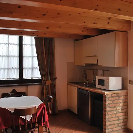 Casale Mostacciano 3*