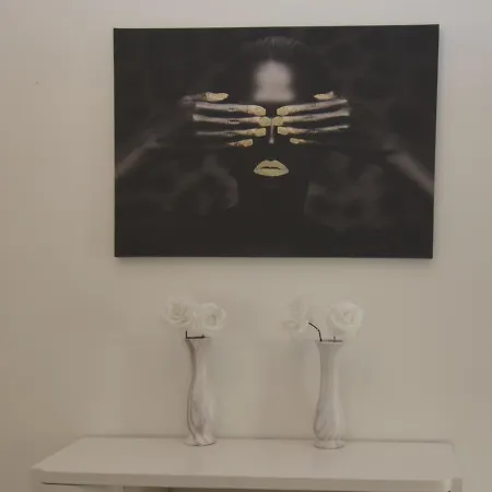 House & The - In Appartement
