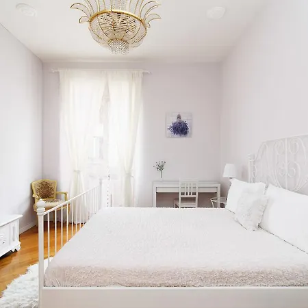 Apartment Crystal House