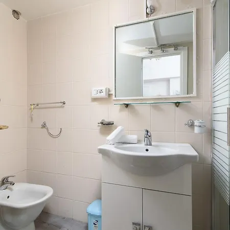 Crystal House Apartment