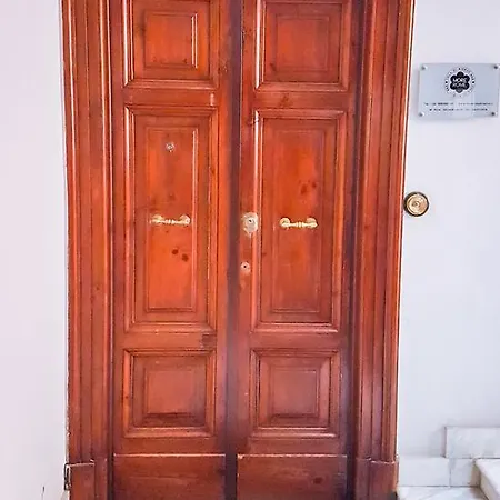 Cola Di Rienzo Bed & Breakfast 2*