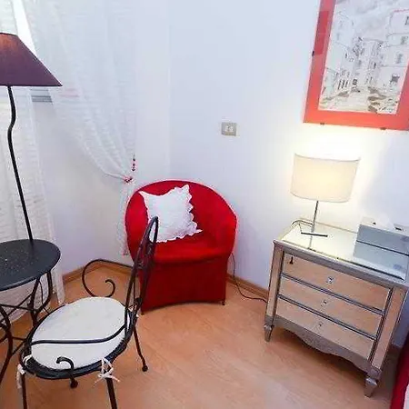 Bella Roma Guest House Apartment *