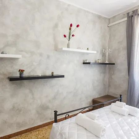 Napoleone Holiday Rome