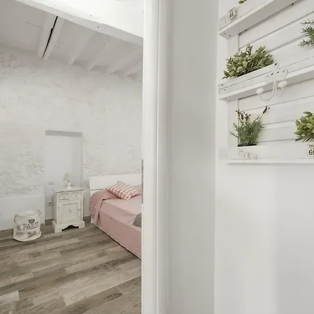 Awesome Duplex In Campo De' Fiori Area