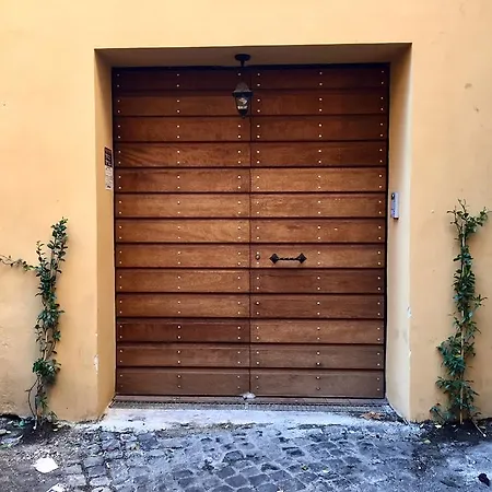 Awesome Duplex In Campo De' Fiori Area Rome