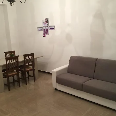 Smart House - Ammiragli * Rome