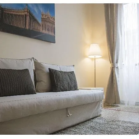 Apartment Emi House San Giovanni , Intero - 80 Mq Rome