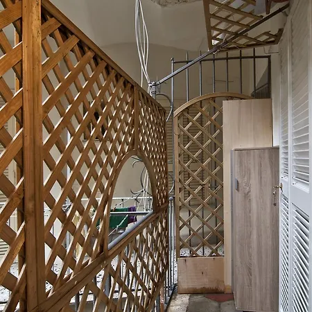 Piazza Risorgimento Apartment *