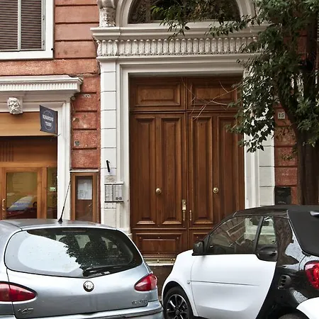 Apartment Piazza Risorgimento Rome