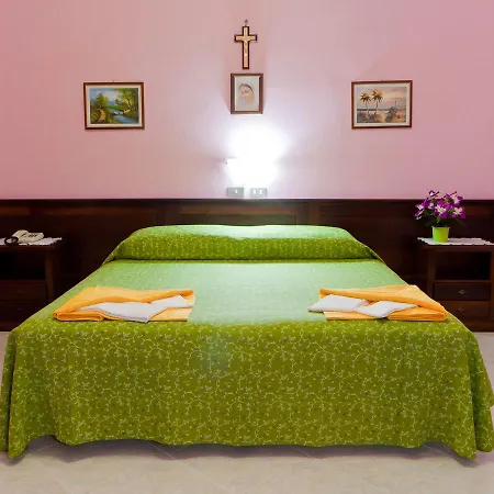 Maria Cristina Brando Bed & Breakfast 3*