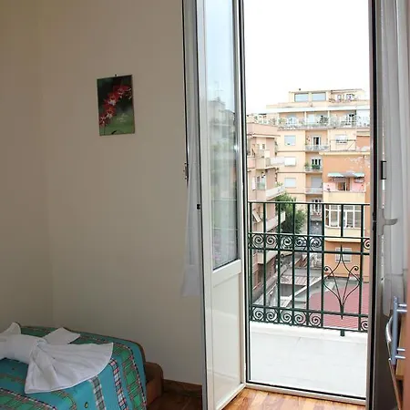 Casa Per Ferie Beato Rosaz 3*