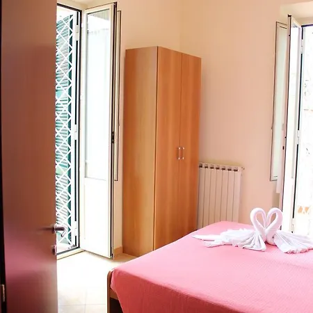 Casa Per Ferie Beato Rosaz Guest house 3*
