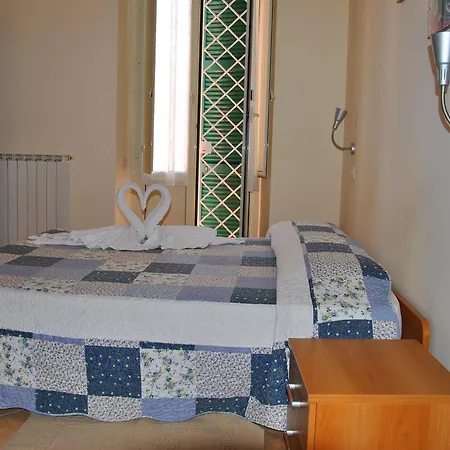 Casa Per Ferie Beato Rosaz Guest house 3*