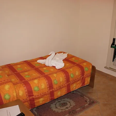 Casa Per Ferie Beato Rosaz Guest house 3*