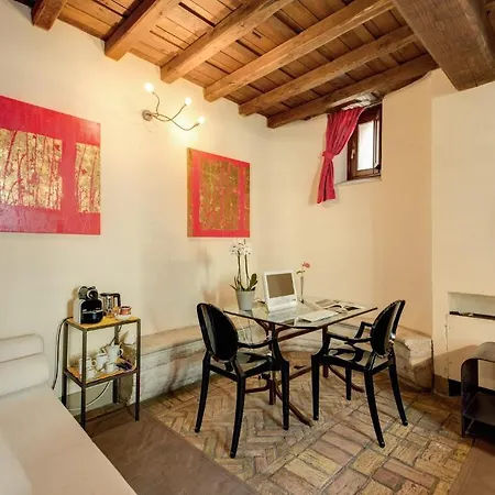 Residenza Torre Colonna Roma