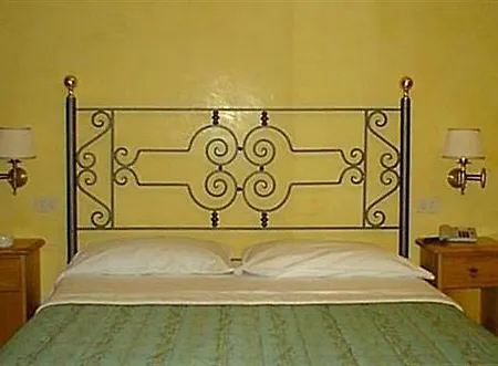 Fidene Hotel *