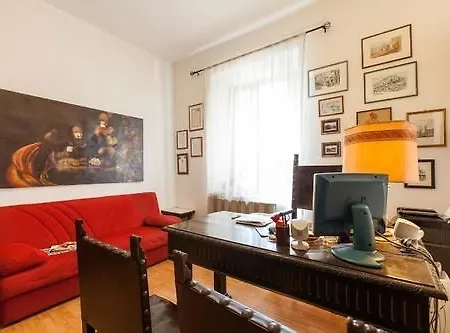 Domus Appia 154 Bed & Breakfast 2*