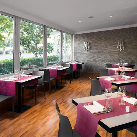 American Palace Eur 4*