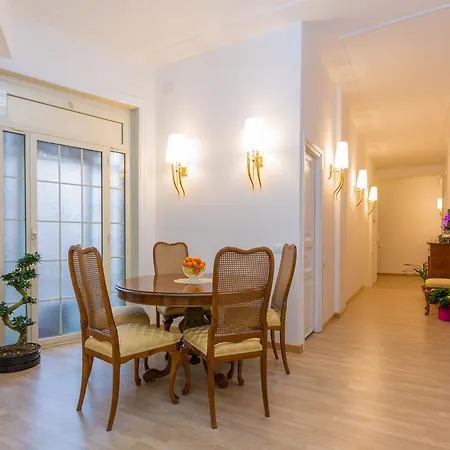Bq House Castello Luxury Bed and Breakfast 2*