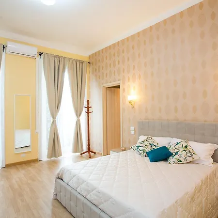 Bq House Castello Luxury Bed and Breakfast 2*