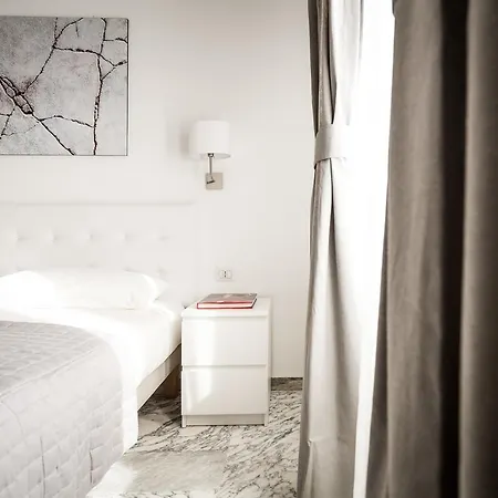 Guest house Vinci House 3*