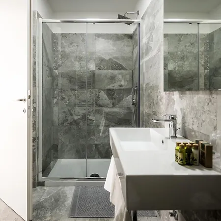 Guest house Vinci House 3*