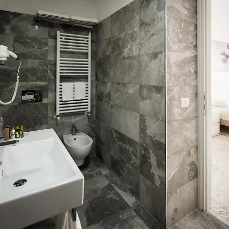 Guest house Vinci House 3*