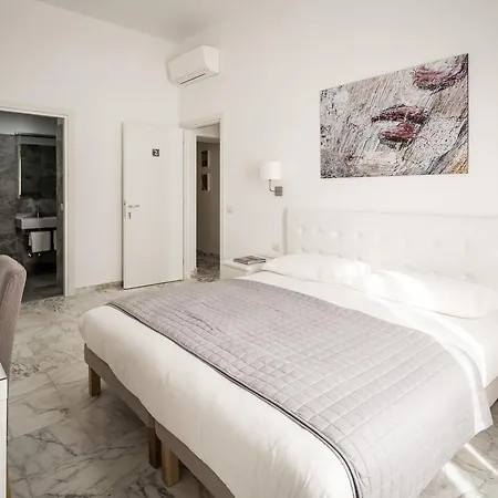 Vinci House 3* Rome