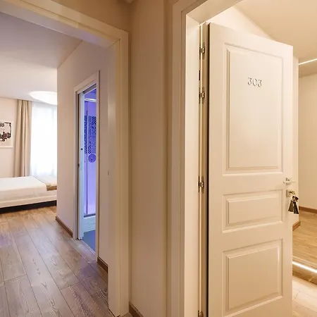 Etruska Luxury Trastevere 2* Rome