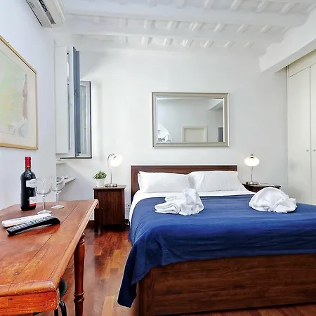 Coronari Apartment