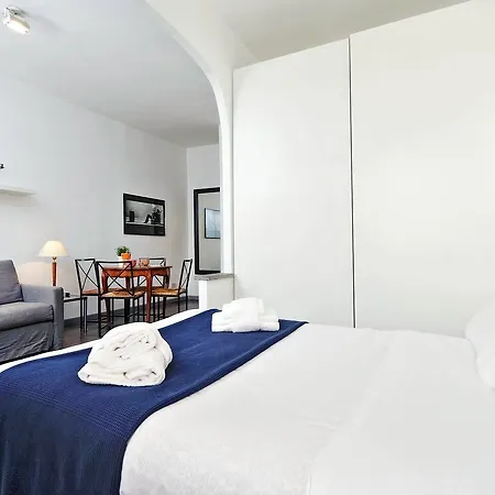 Coronari Apartment Rome