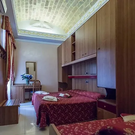 Hotel Mari 1 2*