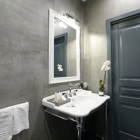 Saint B Boutique 3* Rome