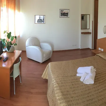 Hotel Casa Per Ferie Oasi San Giuseppe Roma