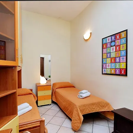 Apartment Colosseo With Garden