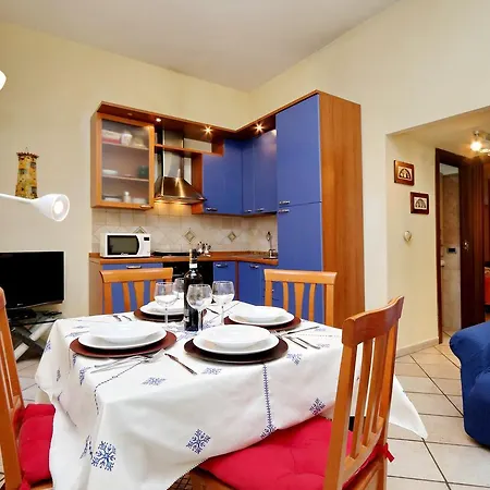 Apartment Colosseo With Garden