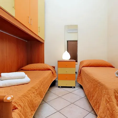 Colosseo With Garden Apartment *