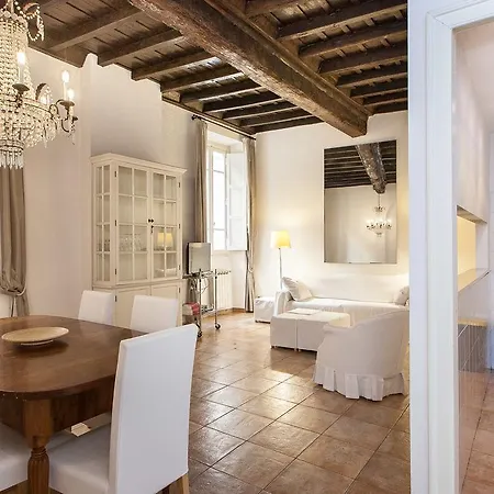Apartment Teatro Pace