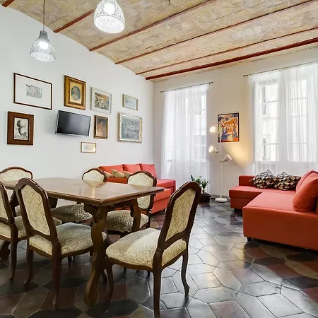 Monti Colosseum Apartment *