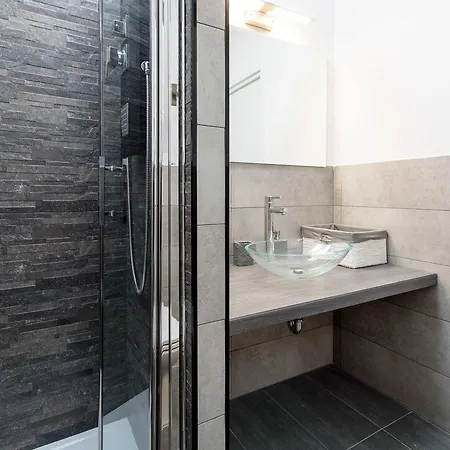 Apartamento White Terrace Ostilia Roma