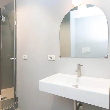 Apartment Arenula *