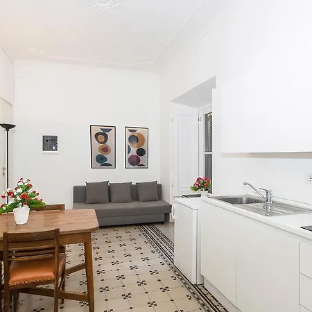 Arenula Apartment *