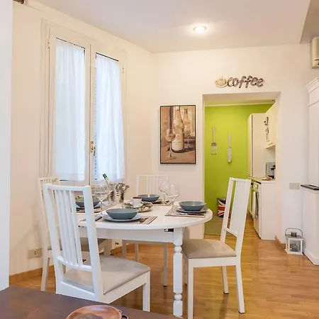 Apartment Penthouse With Terrace In The Heart Of Rome