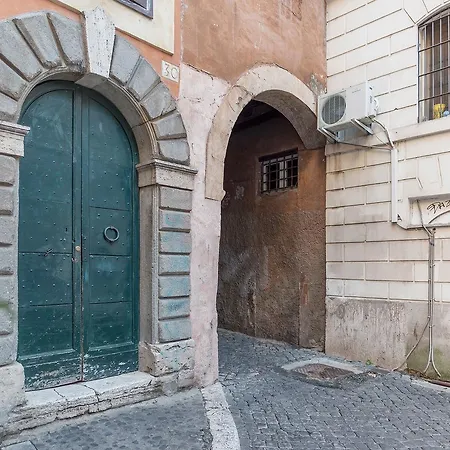 Apartment Penthouse With Terrace In The Heart Of Rome