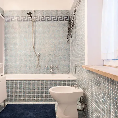 Penthouse With Terrace In The Heart Of Roma
